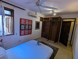 Lux Suites Lamera Beachfront Apartments