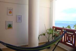 Lux Suites Lamera Beachfront Apartments