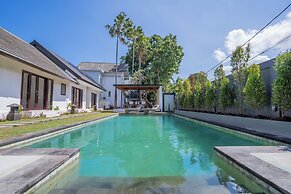 Olivia Estate