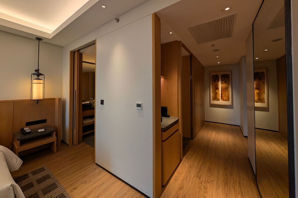 Hotel Tentrem Jakarta