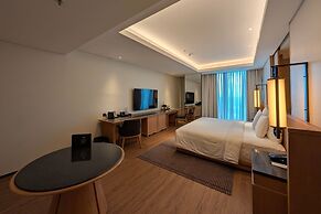 Hotel Tentrem Jakarta