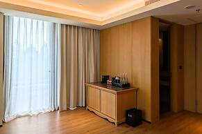 Hotel Tentrem Jakarta
