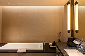 Hotel Tentrem Jakarta