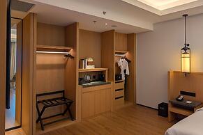 Hotel Tentrem Jakarta