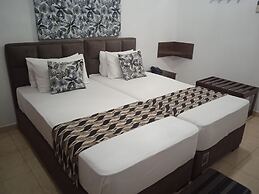 Larn's villa.