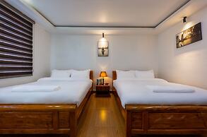 Catba Hong Kong Hotel