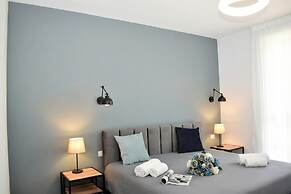 White Moon Apartments