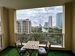 Lux BnB I Una Tower I Lakes View