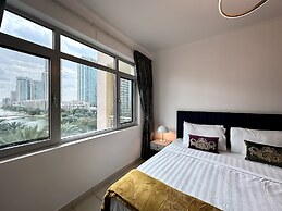 Lux BnB I Una Tower I Lakes View