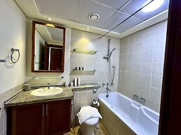 Lux BnB I Una Tower I Lakes View