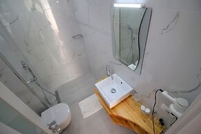 Elena Hotel