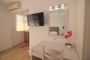 Elena Hotel
