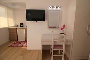 Elena Hotel
