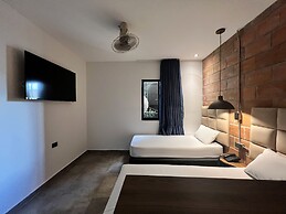 Hotel Appartments Con Piscina