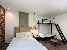 Hotel Appartments Con Piscina