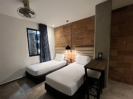 Hotel Appartments Con Piscina