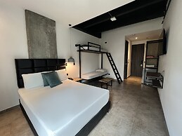 Hotel Appartments Con Piscina