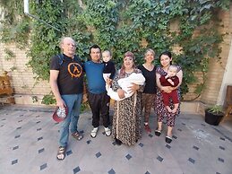 Fayz Guest House