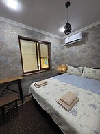Fayz Guest House