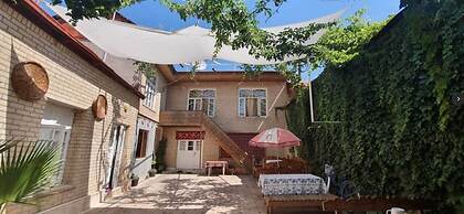 Fayz Guest House