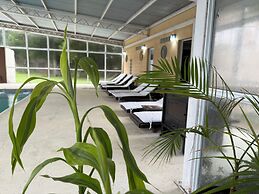Las Lomas Suite & Spa