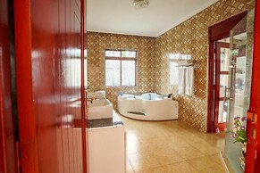 Sprunger Avenue-Tulia Homes
