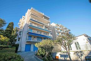 Sofy Apartment- Sea View & Private Parking