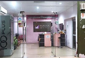 OYO 90937 Tanjak Hotel