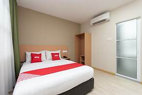Capital O 89344 Labuan Avenue Hotel