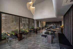Thè HEM Hotel and Apartment