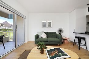 Two Bedroom Apartment With Mountain Views