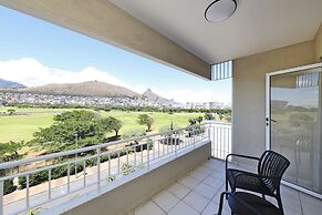 Two Bedroom Apartment With Mountain Views