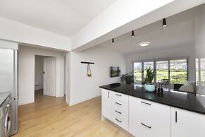 Two Bedroom Apartment With Mountain Views