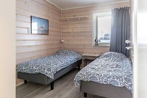 Ekker Island Arctic Lodge