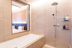 Hotel Springs Makuhari Premier