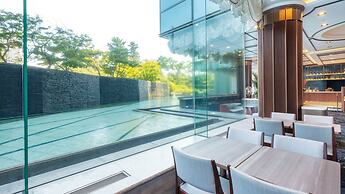 Hotel Springs Makuhari Premier