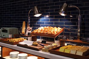 Hotel Springs Makuhari Premier