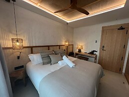 HOTEL ALBADES