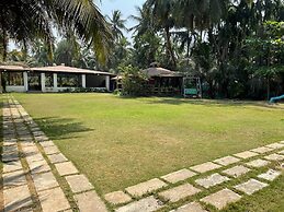 Raj Resort