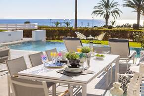 Protaras Elaia Luxury Seafront Villa