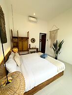 Villa Flora - Seseh Area