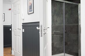 316 Reid's Corner - By Stay Dunfermline