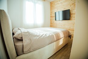 Sirius Lux Apartments