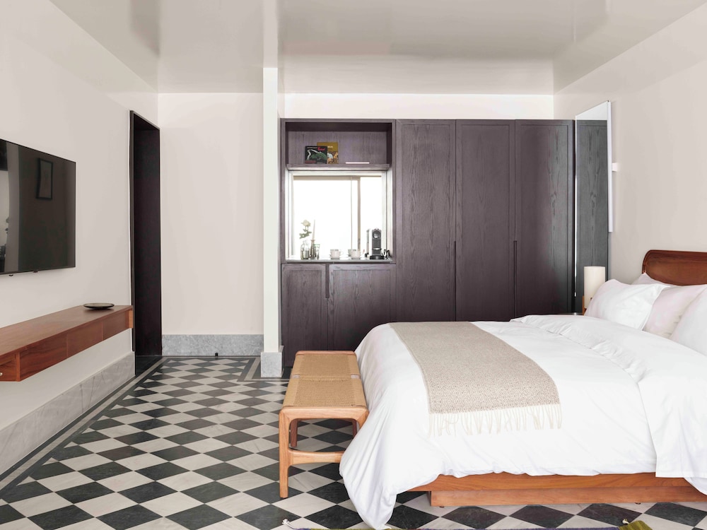 Hotel Dama