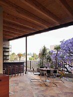 Hotel Dama