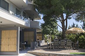 Aval Riviera