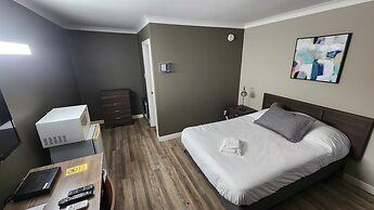 Norman Bay Inn