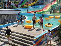 WATERWORLD HOTEL
