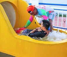 WATERWORLD HOTEL