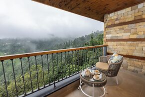 jüSTa Hollow Oak, Mussoorie
